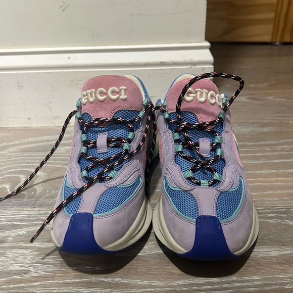 Gucci Run Sneakers size 36 - Picture 2 of 10